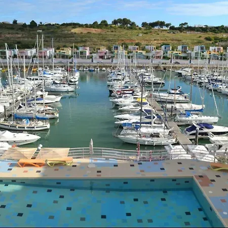 Marina Апартаменти *