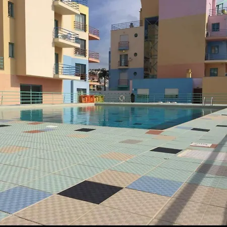 Marina Αλμπουφέιρα